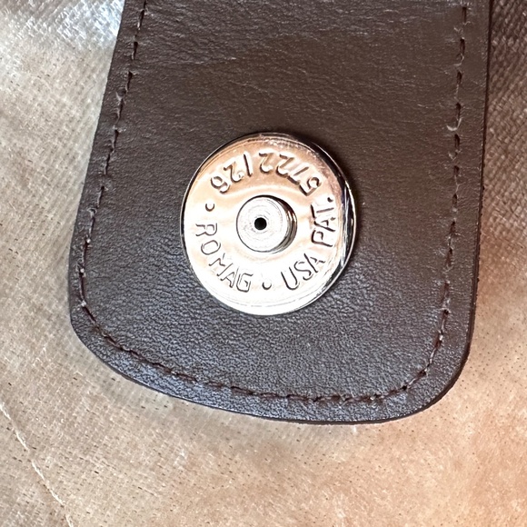 Vintage Dooney & Bourke brown patent leather bag - Picture 11 of 14